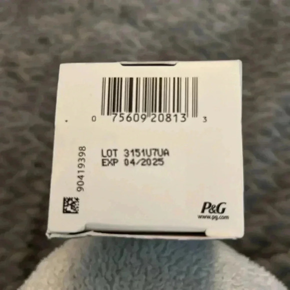 NWT Olay sensitive mineral sunscreen SPF 30 fragrance free pump zinc oatmeal - Picture 5 of 5